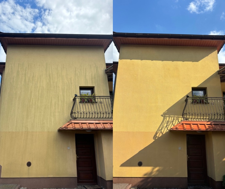 Elewacja budynku przed i po myciu. Po lewej stronie widoczne zabrudzenia, po prawej czysta, żółta elewacja. Mały balkon z kutą balustradą i brązowe drzwi wejściowe.