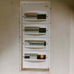 Instalacje elektryczne Rzadkowo 1