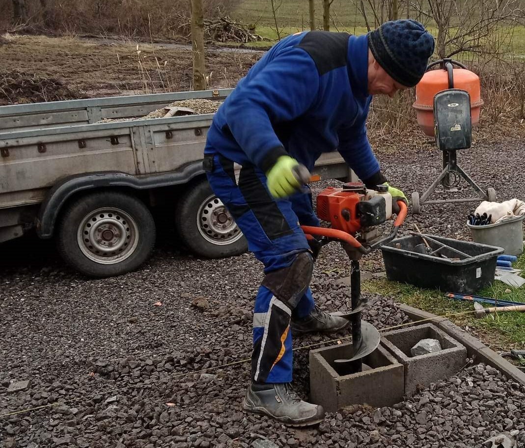 wiertnica spalinowa 6,5 kM - do wynajęcia
