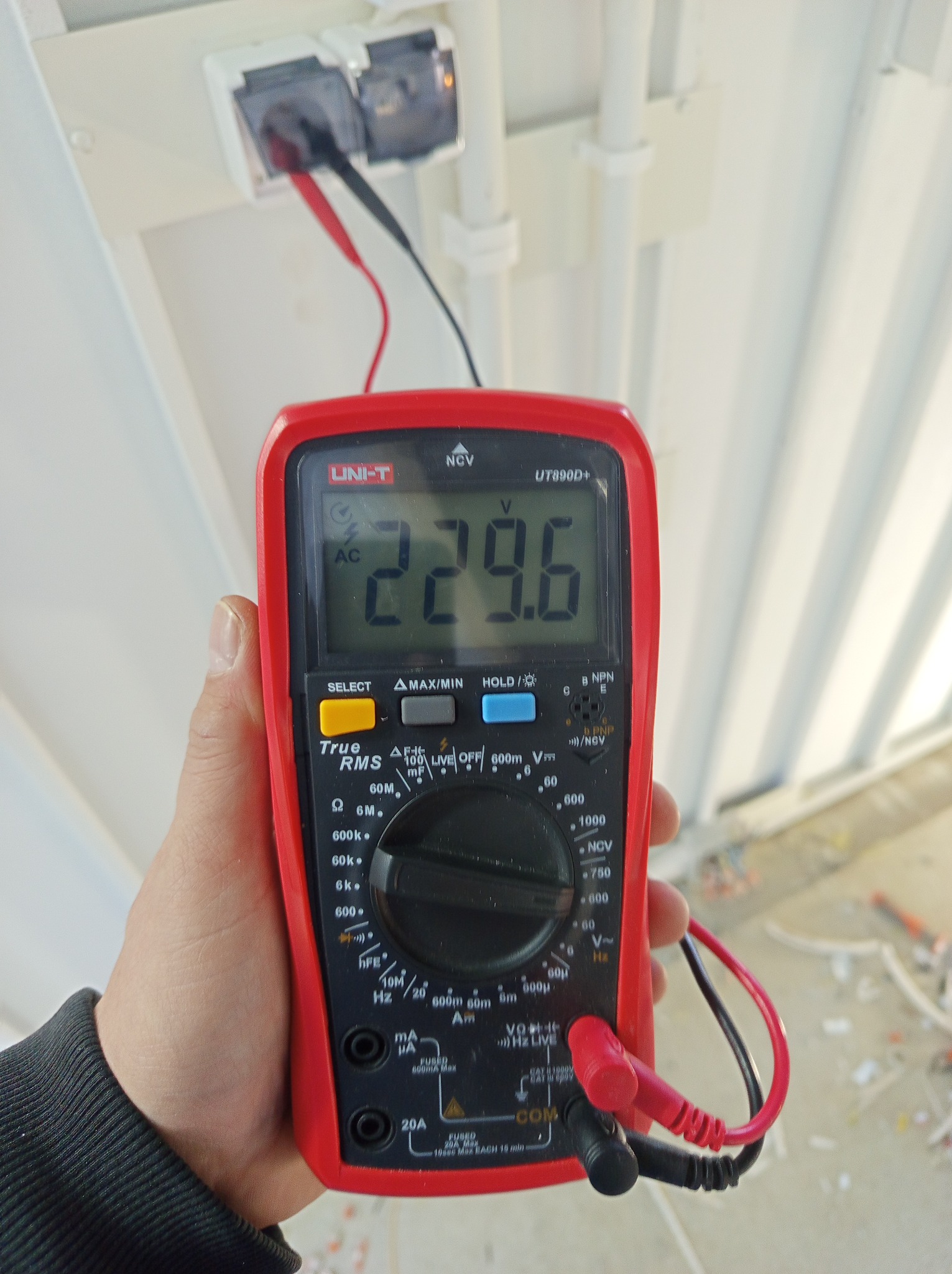 miernik prądu UNI-T