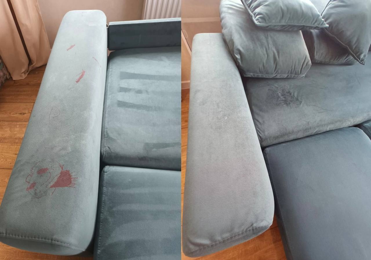 Zdjęcie 'przed i po' czyszczenia sofy z welurową tapicerką w odcieniach szarości. Po lewej widoczne plamy, po prawej sofa po czyszczeniu, z odświeżonym kolorem.
