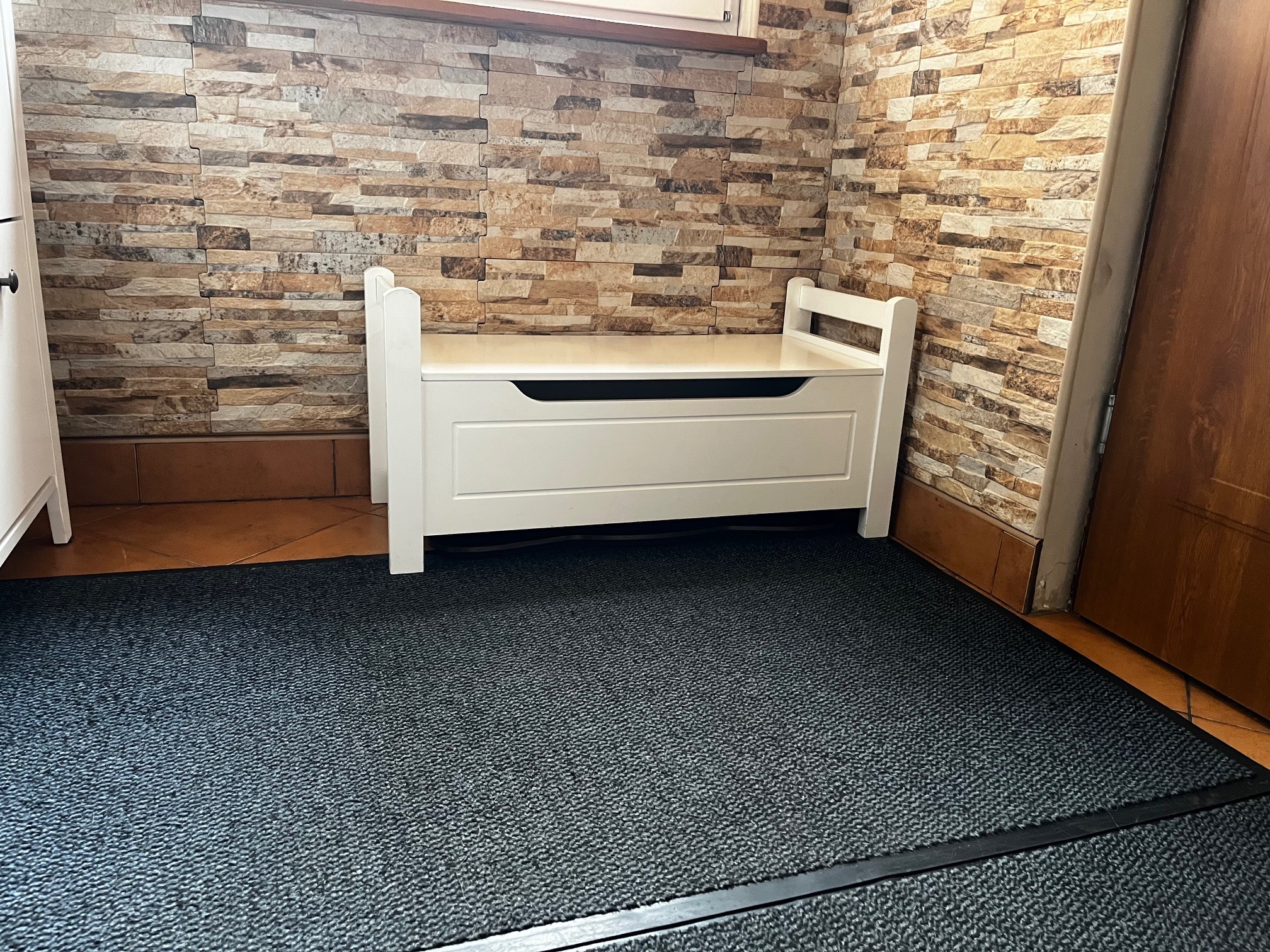 Złożenie ławki do wiatrołapu – realizacja Olkusz.