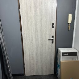 Układanie paneli Kalisz 3