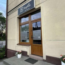 Okleina oraz baner zaprojektowany przez naszą firmę, klient nie musiał martwić się produkcją ani montażem gdyż wszystko było wliczone w cenę i wykonane lub zlecone przez nas.