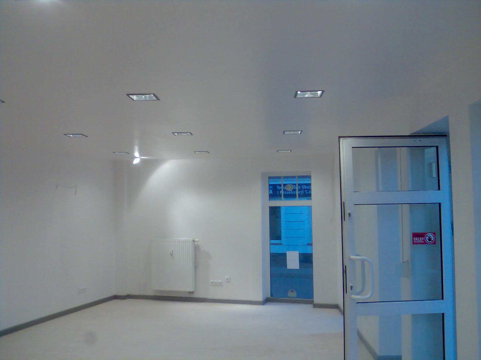 Kładzenie glazury,gresu,terakoty