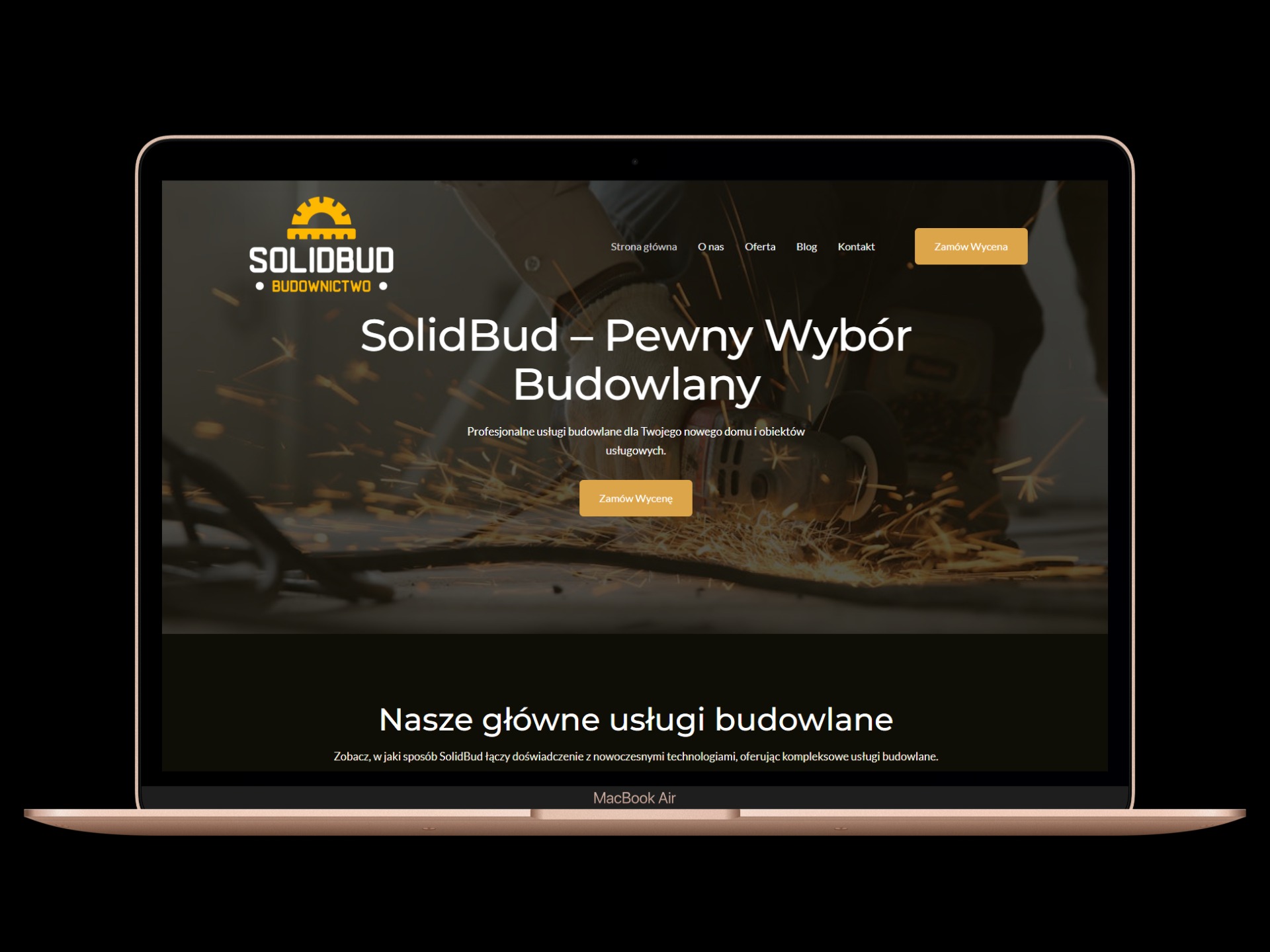 Ekran laptopa MacBook Air prezentuje stronę internetową SolidBud – Budownictwo, z industrialną grafiką i hasłem 'SolidBud – Pewny Wybór Budowlany'.