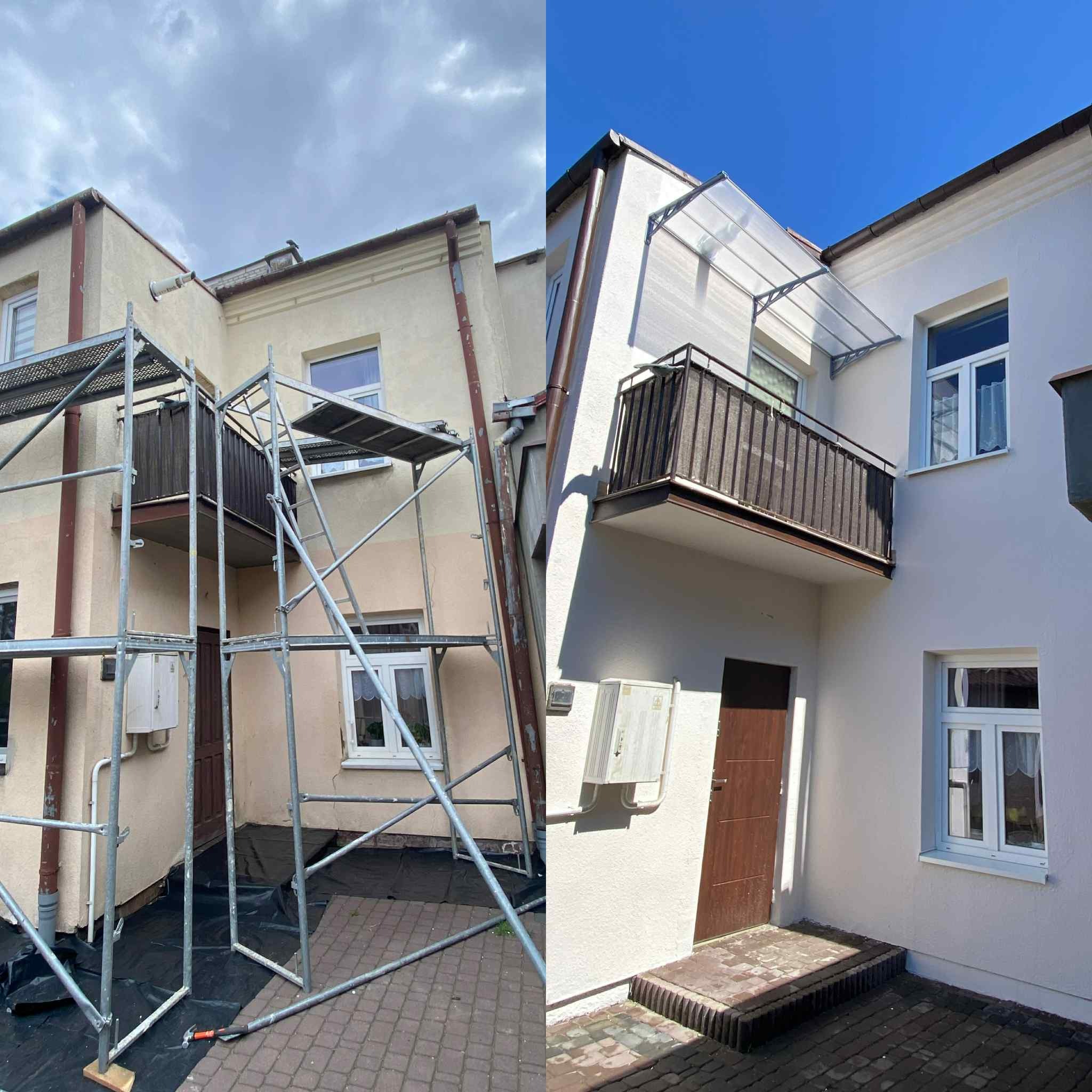 Zdjęcie 'przed i po' renowacji elewacji budynku z balkonem. Po lewej rusztowanie, po prawej odnowiona fasada z zadaszeniem balkonu. Słoneczny dzień.