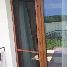 Kawex Zasłony Rolety Zasłony Plisy Żaluzje Moskitiery - moskitiera na okno balkonowe otwierana na zawiasach