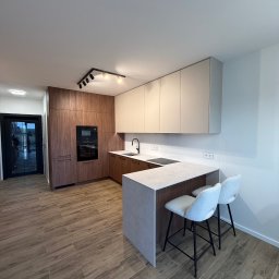 Nowoczesna kuchnia z blatem HPL