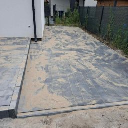 Układanie kostki brukowej Marki 3
