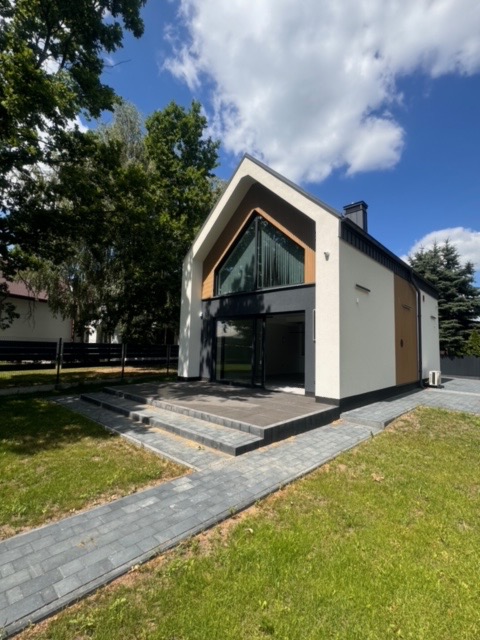 wygodny dom jednorodzinny