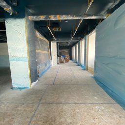 Malowanie natryskowe 3000m2 w Krupa Art Foundation