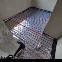 Montaz ogrzewania podłogowego elektrycznego 