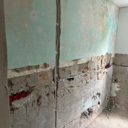 P.U.H. Elektro&CarParts - Składanie mebli Konin