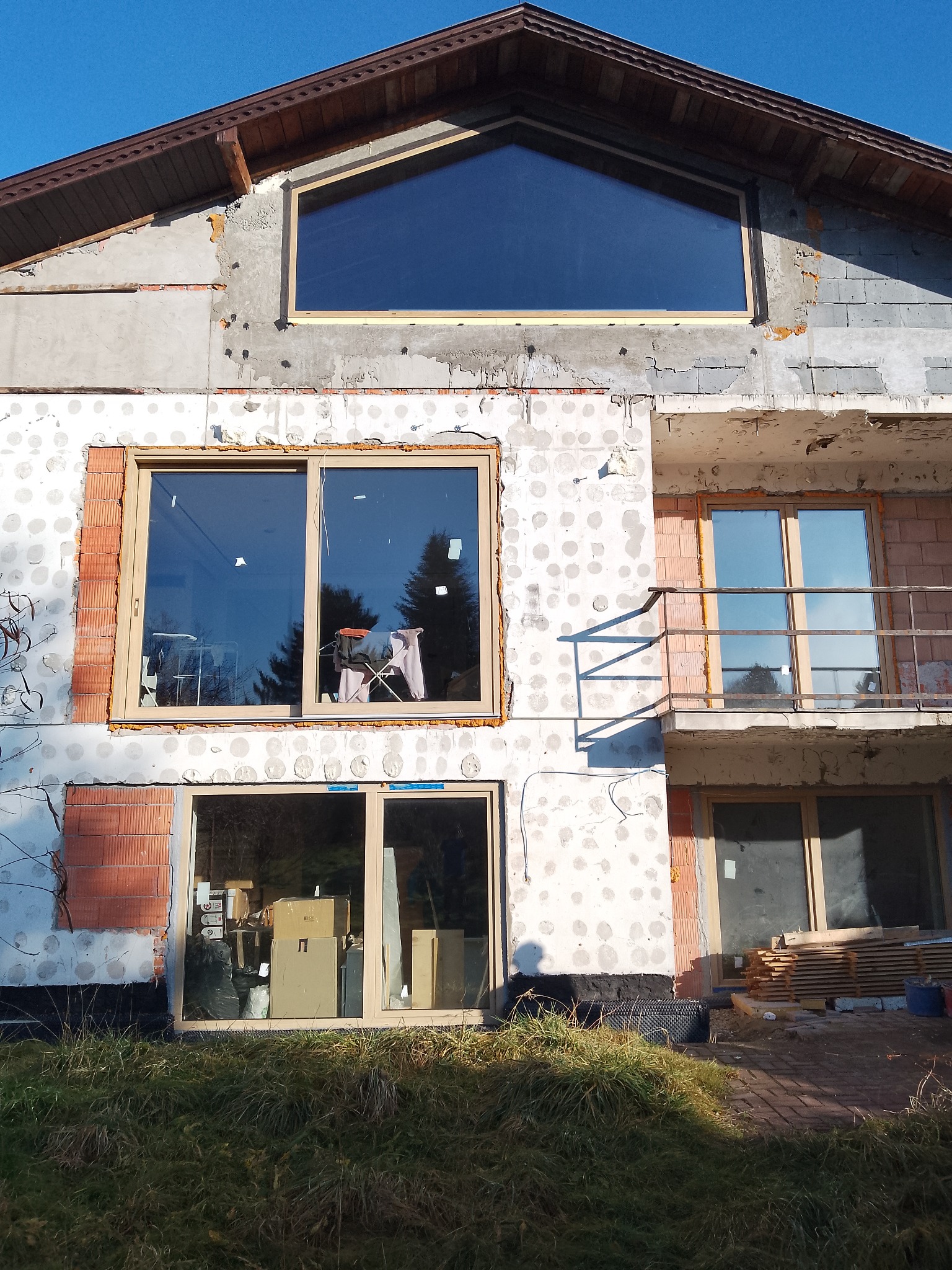 Remont starego domu i idealnie dobrana stolarka!