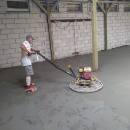 PIOTR DOMAŃSKI - Wylewka betonowa