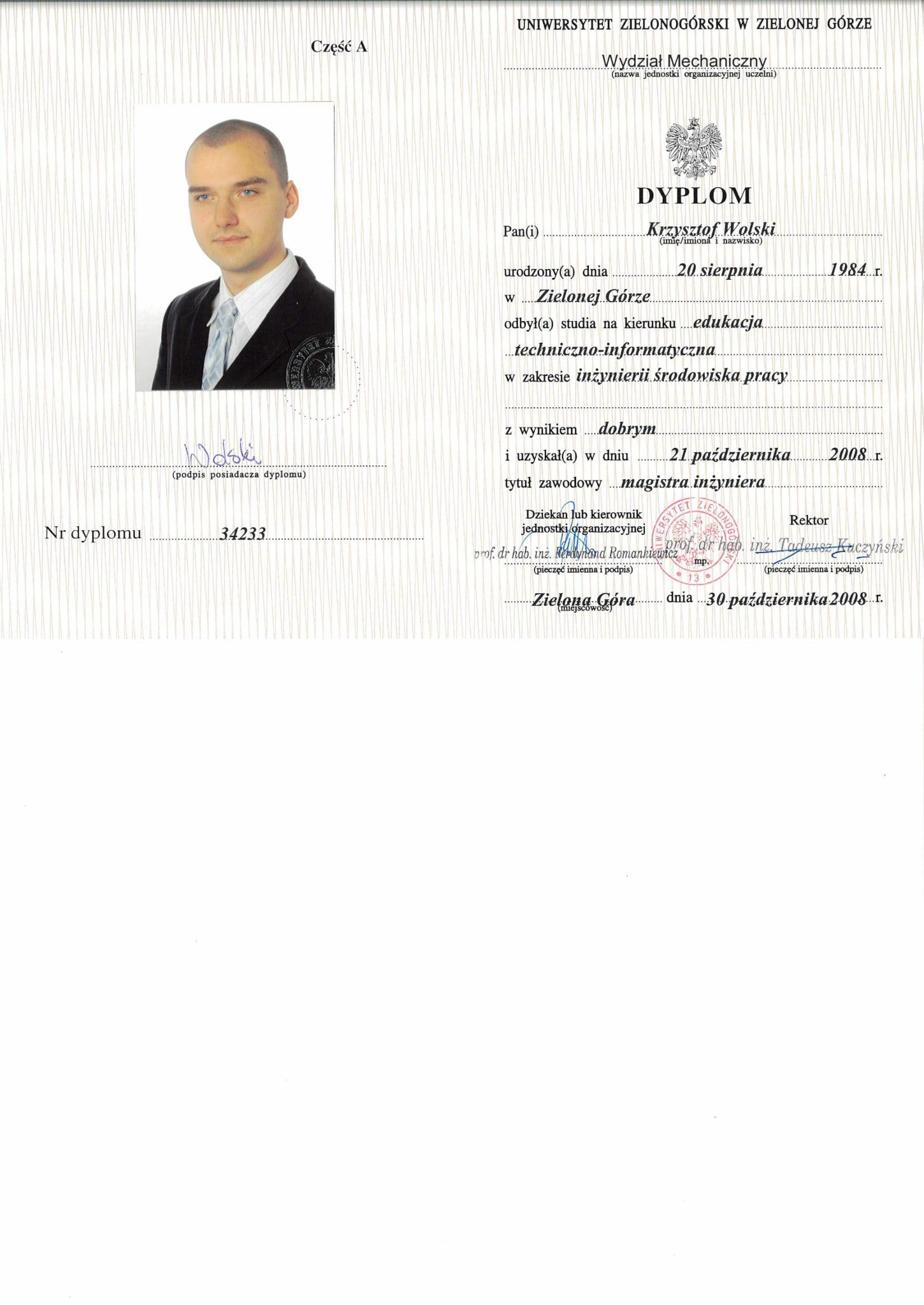 Dyplom ukończenia studiów