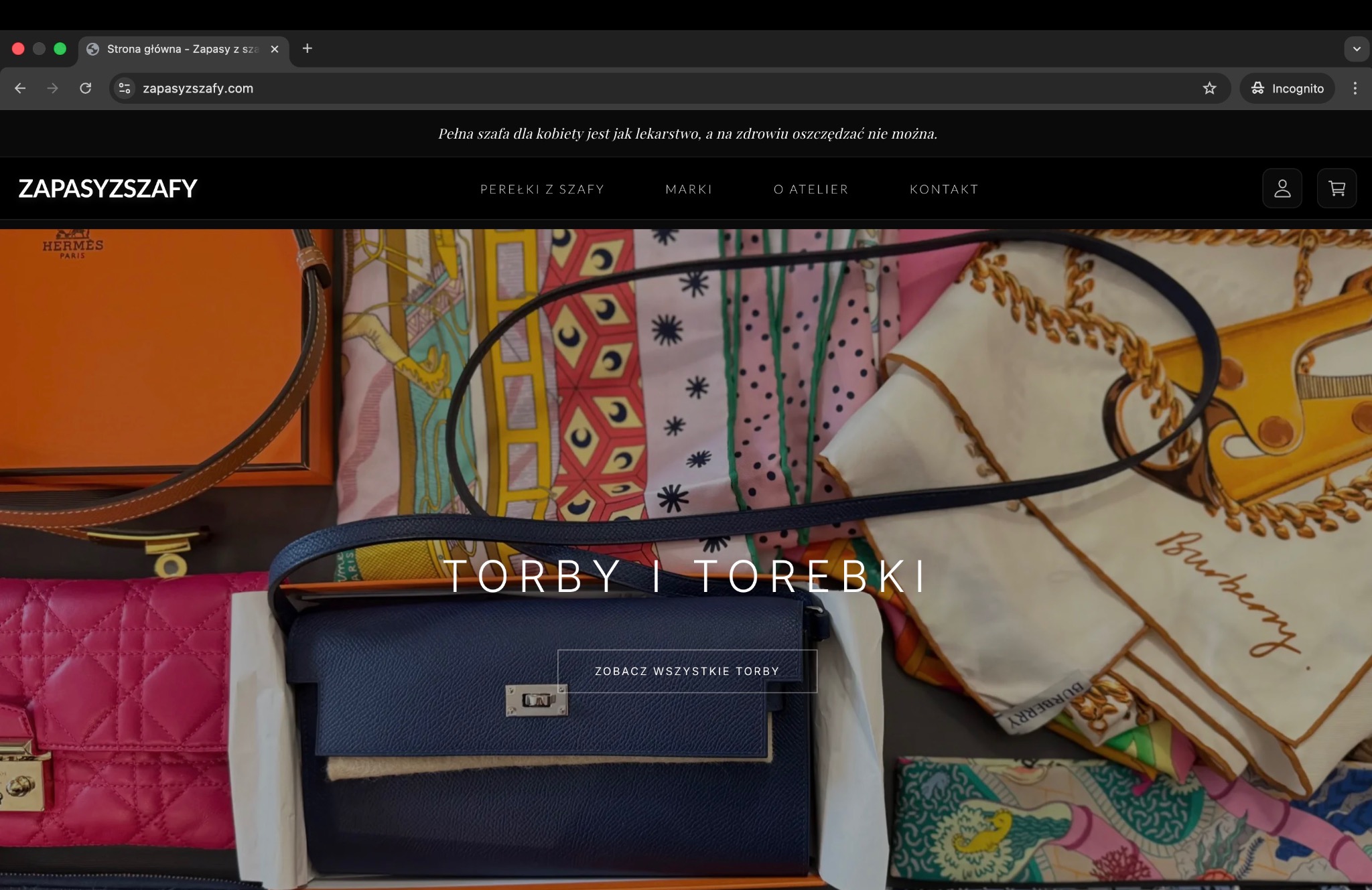 Zrzut ekranu strony internetowej z ofertą torebek damskich. Widoczne luksusowe marki, takie jak Hermes i Burberry, oraz hasło: 'Torby i torebki'.