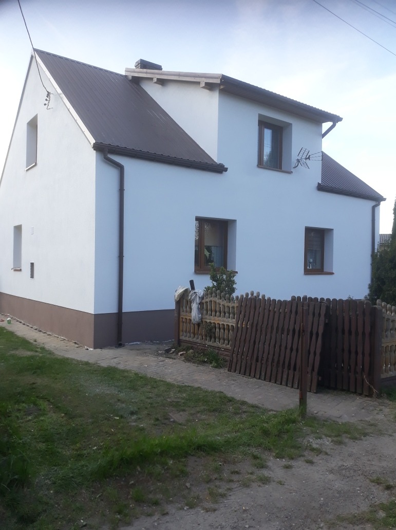 Śląskie Dom jednorodzinny, docieplenie ścian i elewacja.