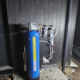 Instalacja uzdatniaczy i filtrów wody