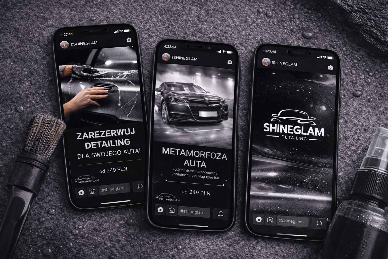 Trzy telefony z reklamami detailingu samochodowego, prezentujące etapy pracy i logo firmy Shineglam, leżące na teksturowanym tle z pędzlem i butelką.