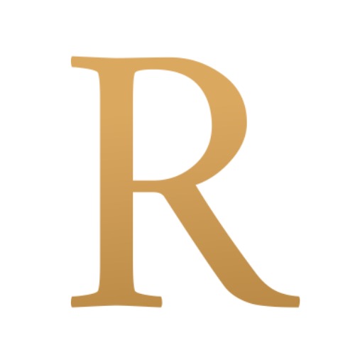Złota litera 'R' na białym tle, w eleganckiej, szeryfowej czcionce. Minimalistyczny design, potencjalnie element identyfikacji wizualnej firmy.