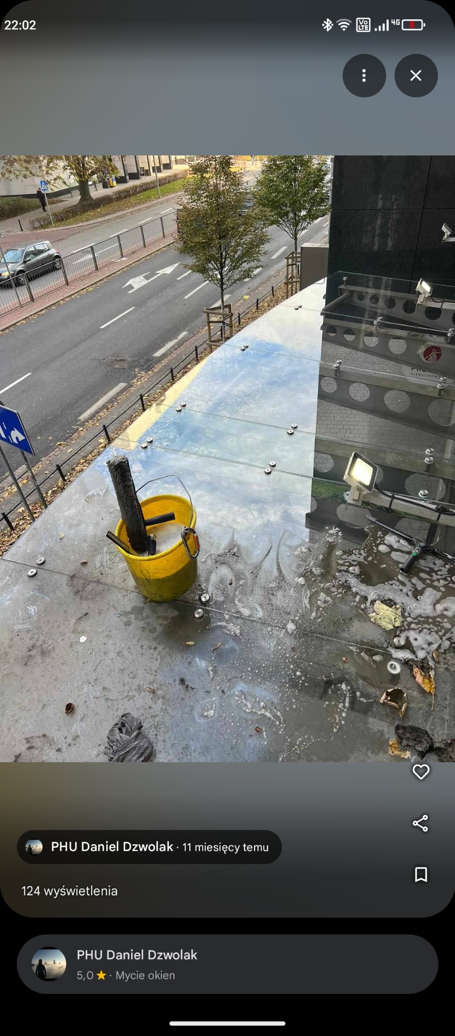 Alpinistyczne mycie daszków szklanych