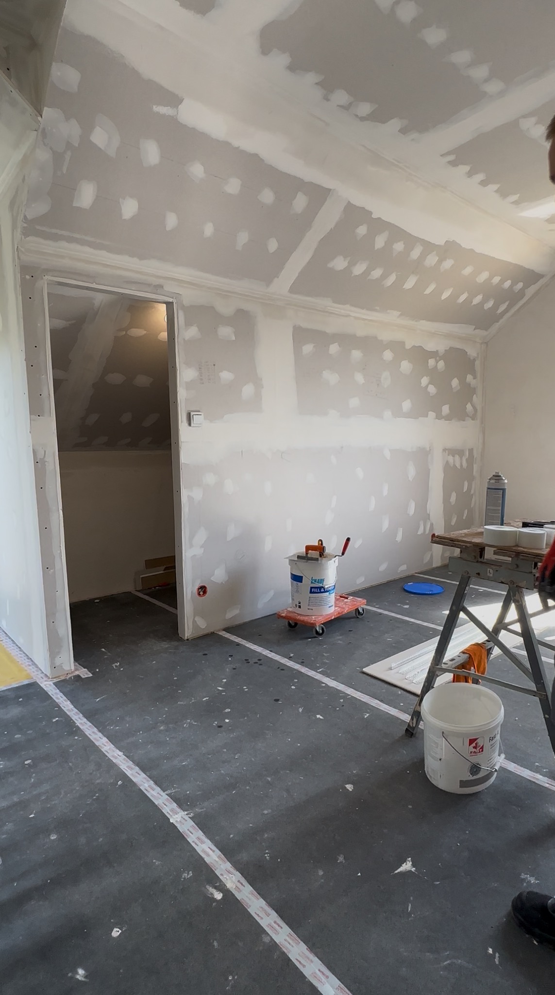 spoinowanie - łączenia płyt i wkręty