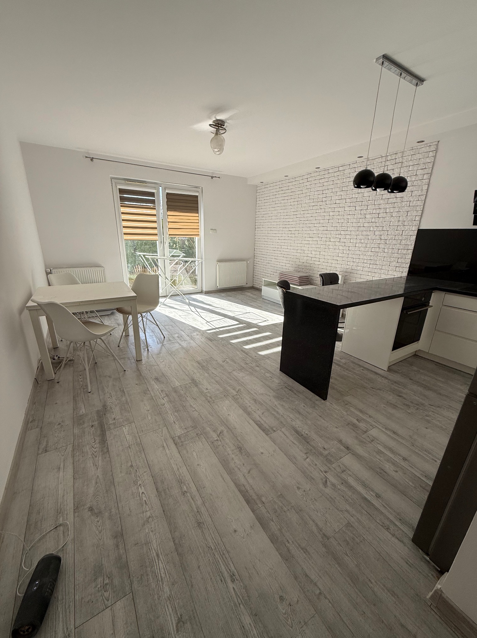 Praca obejmująca odświerzenie mieszkania.