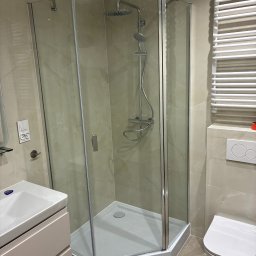 NAR-BUD - Montaż drzwi Gr&oacute;jec