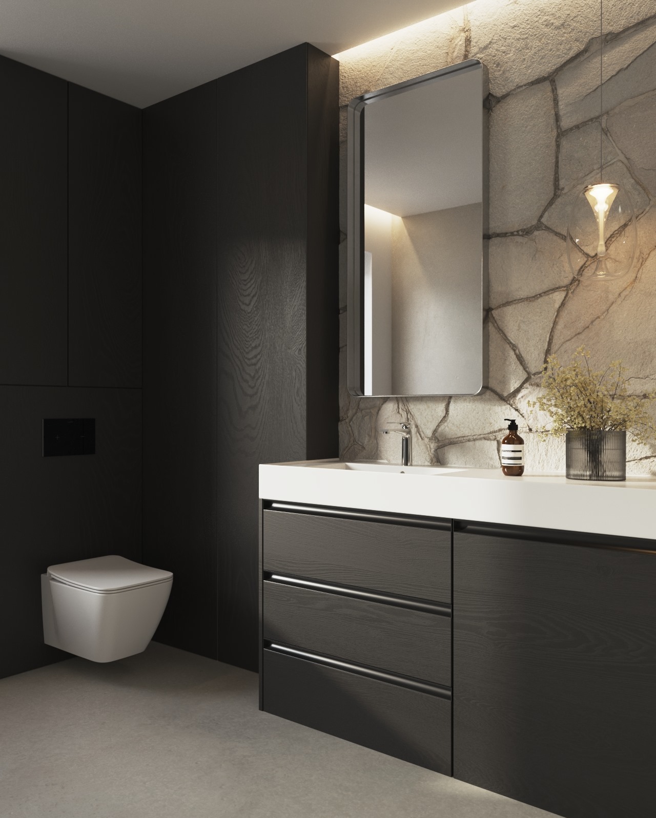 Nowoczesna łazienka z czarnymi szafkami z drewnianym wzorem, białą umywalką i lustrem na tle ściany z kamienia. Minimalistyczna toaleta podwieszana.