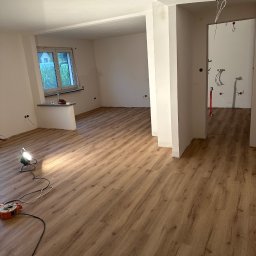 Układanie paneli Poznań 4