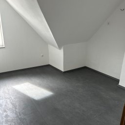 Układanie paneli Poznań 2