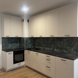 Montaż drzwi Książ Wielkopolski 2