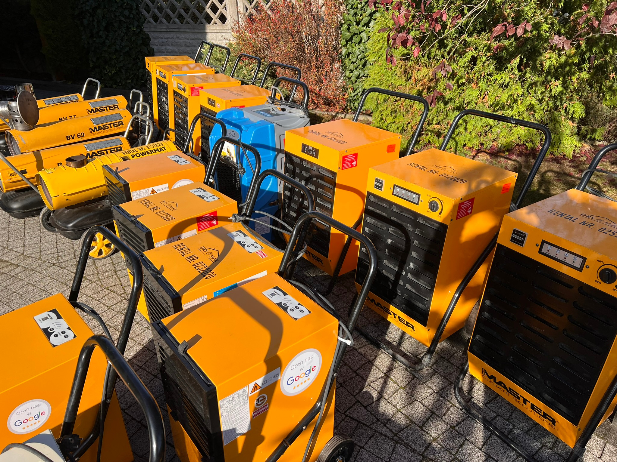 profesjonalne osuszacze kondensacyjne o dużej wydajności 30-90 l /24h