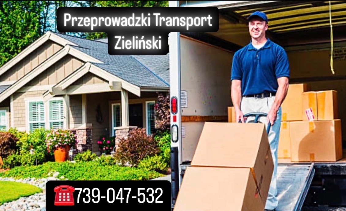 Pracownik w niebieskiej koszulce przenosi kartony z domu do ciężarówki. Widoczny dom z ogrodem i numer telefonu. Przeprowadzki i transport.