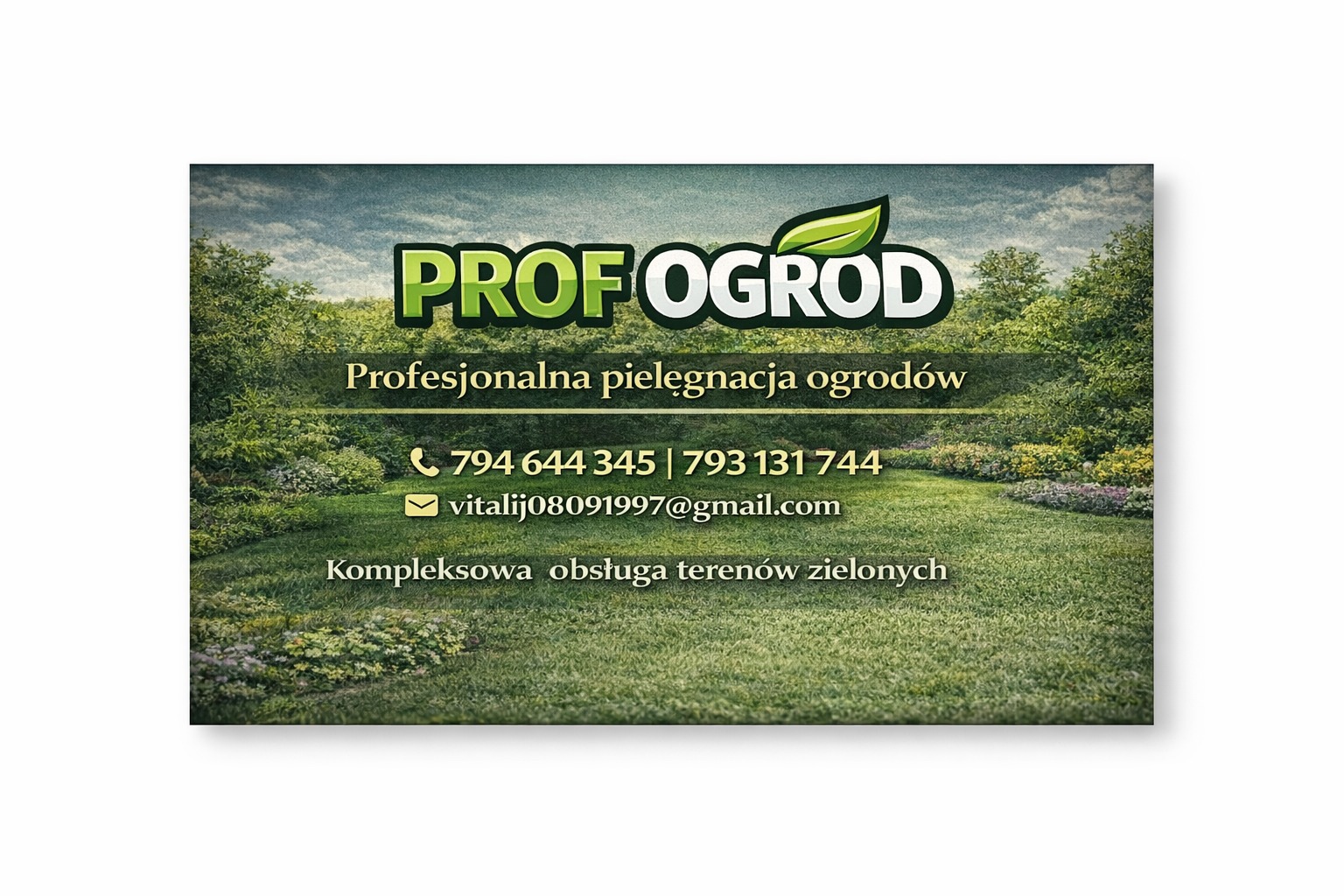 Wizytówka firmy 'PROF OGROD' z zielonym logo liścia, oferującej profesjonalną pielęgnację ogrodów i kompleksową obsługę terenów zielonych. Zawiera dane kontaktowe.