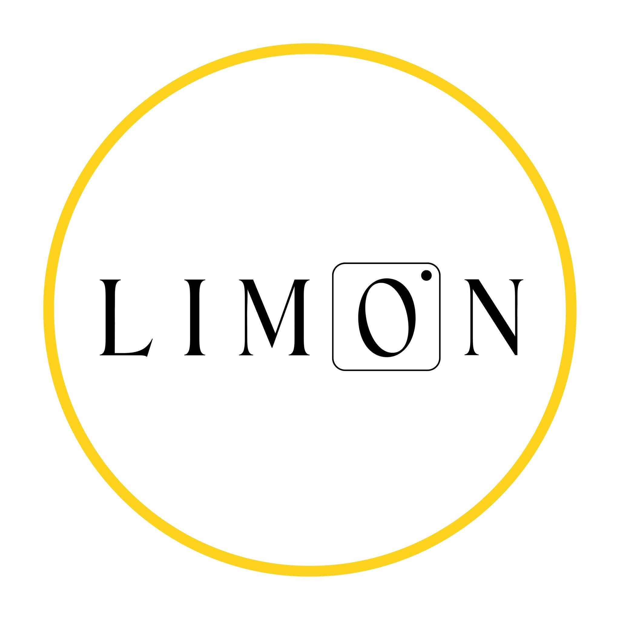 Żółte koło otacza czarny napis 'LIMON', gdzie 'O' jest w kwadracie z symbolem aparatu. Minimalistyczny logotyp agencji interaktywnej.