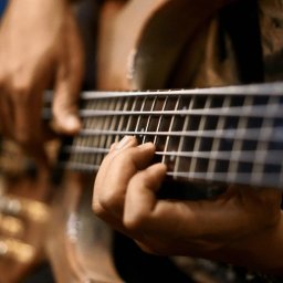 Lekcje gry na basie w studio nagrań w Katowicach