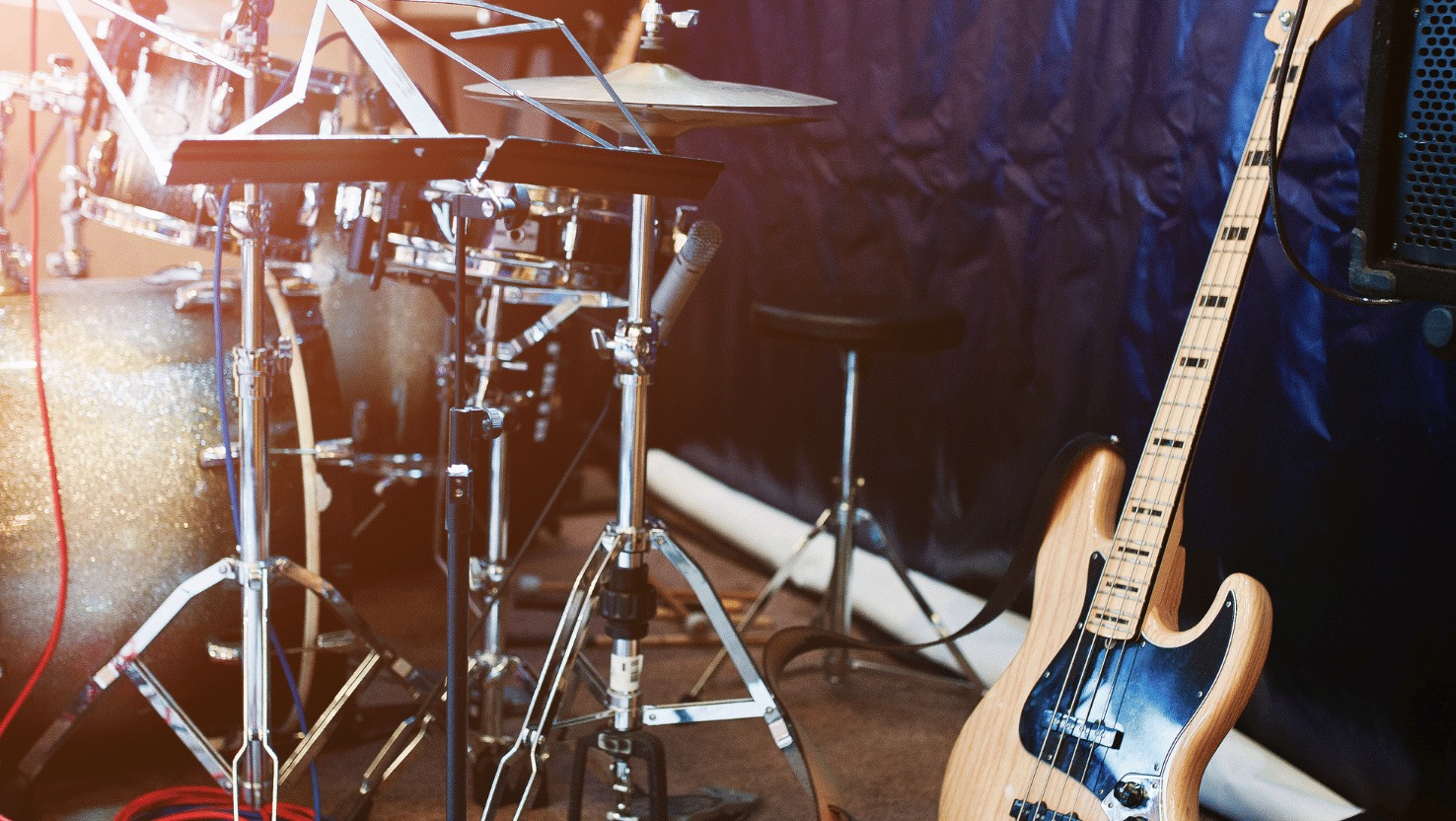 Lekcje gry na basie i w zespole muzycznym w studio nagrań w Katowicach