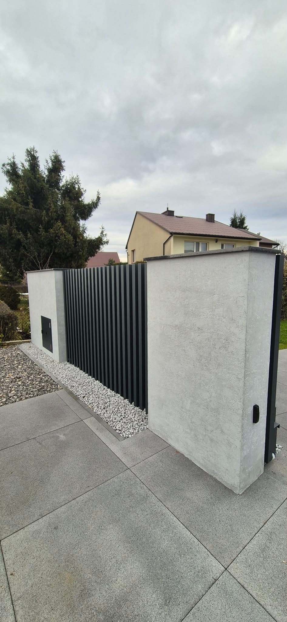 Aluminiowe Przęsła Grzebieniowe.