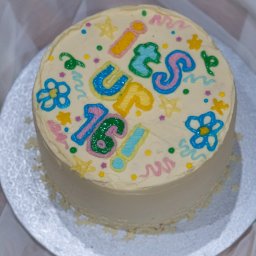 Tort urodzinowy artystyczny 