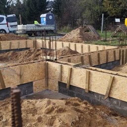 Łukasz Główczyk Młody Odkrywca - Fundamenty