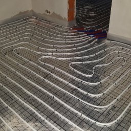 MK Hydro Instal Bud - Wykonaie ogżewanaia podłogowego na objekcie)