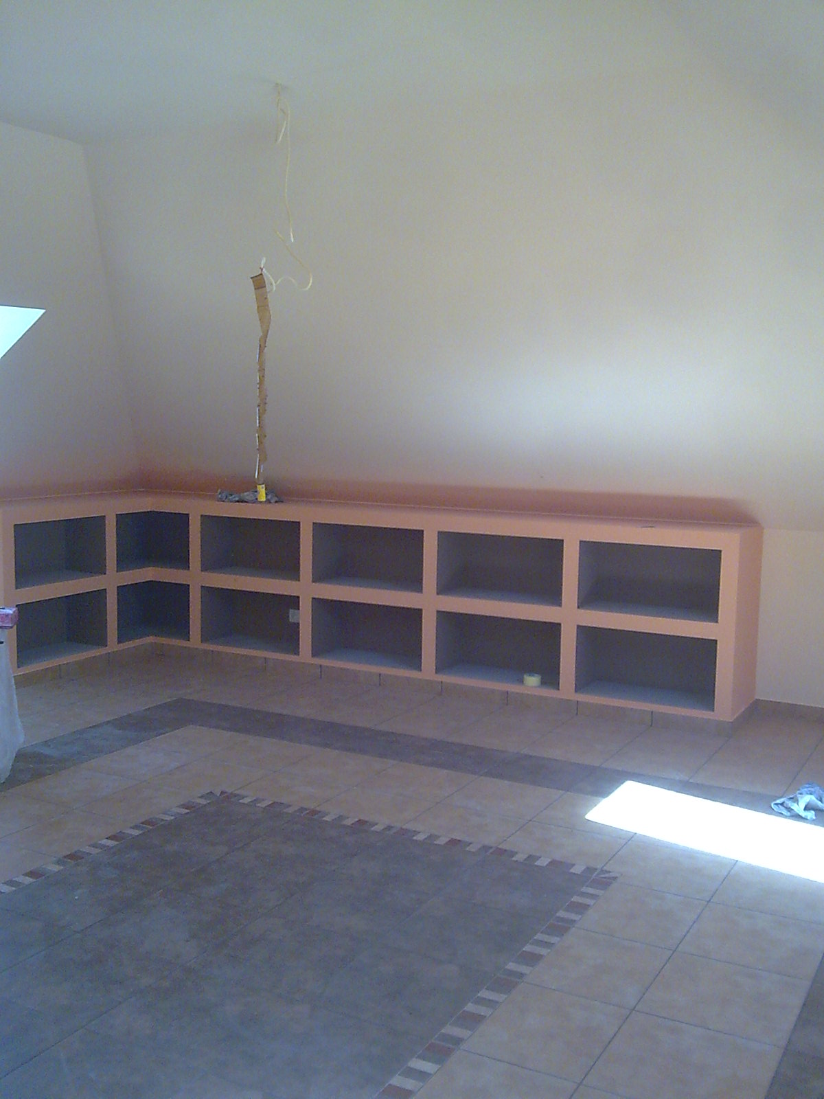 ukladanie glazury,terakoty,zabudowy,gladzie.