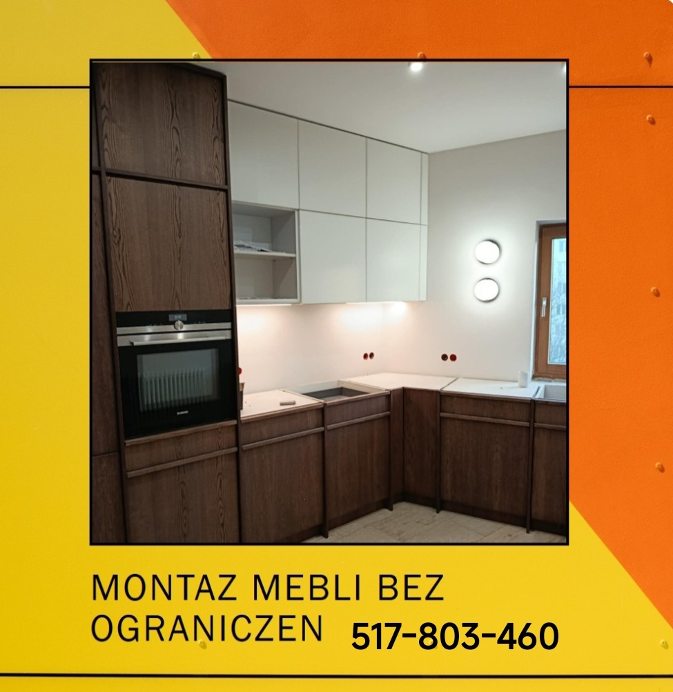 Częściowo zamontowana kuchnia z ciemnego drewna i białymi szafkami wiszącymi, oświetlona punktowo, z widocznymi otworami na blacie. Reklama na żółto-pomarańczowym tle.