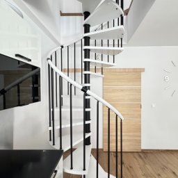 FIRMA "CORA SCHODY" BEATA JĘDROSZKOWIAK-LAJSZNER - Schody metalowe Kościan