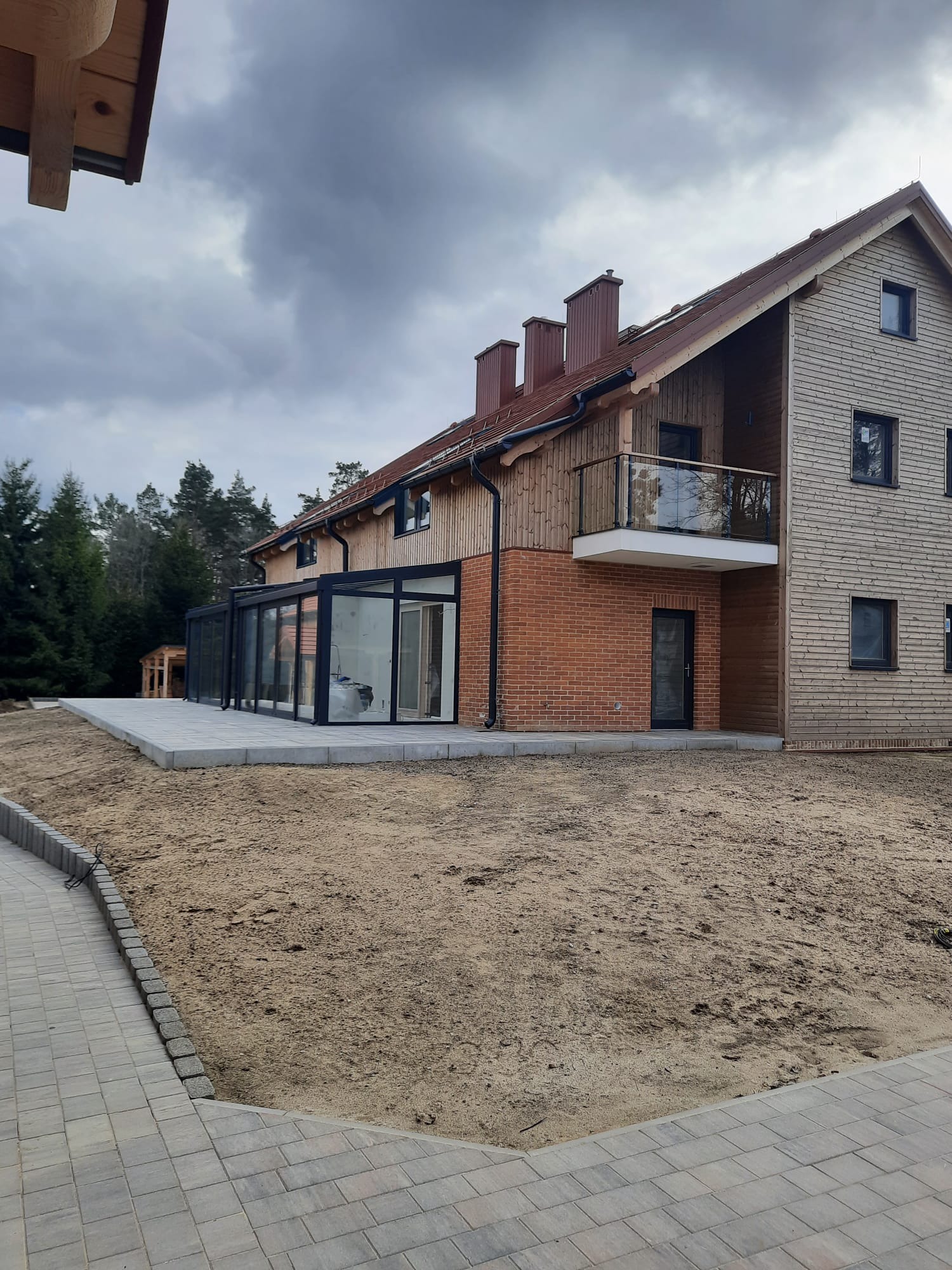 Kompleksowa realizacja luksusowego osiedla w miejscowości Mrągowo, pod Olsztynem.