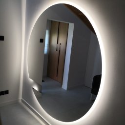 Lustro okrągłe z oświetleniem LED