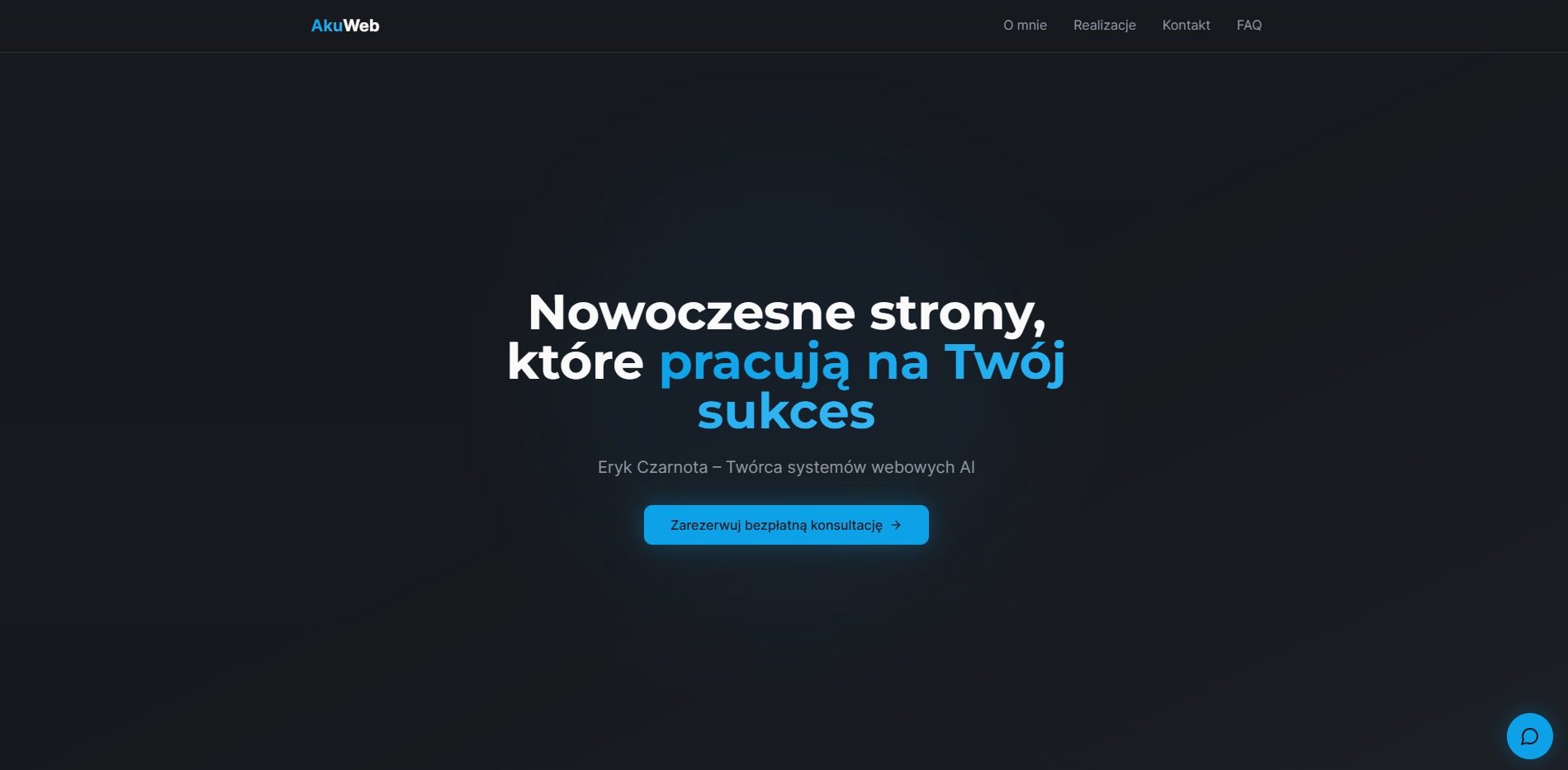 Strona internetowa AkuWeb z hasłem 'Nowoczesne strony, które pracują na Twój sukces' i wezwaniem do rezerwacji bezpłatnej konsultacji. Minimalistyczny design w odcieniach granatu.